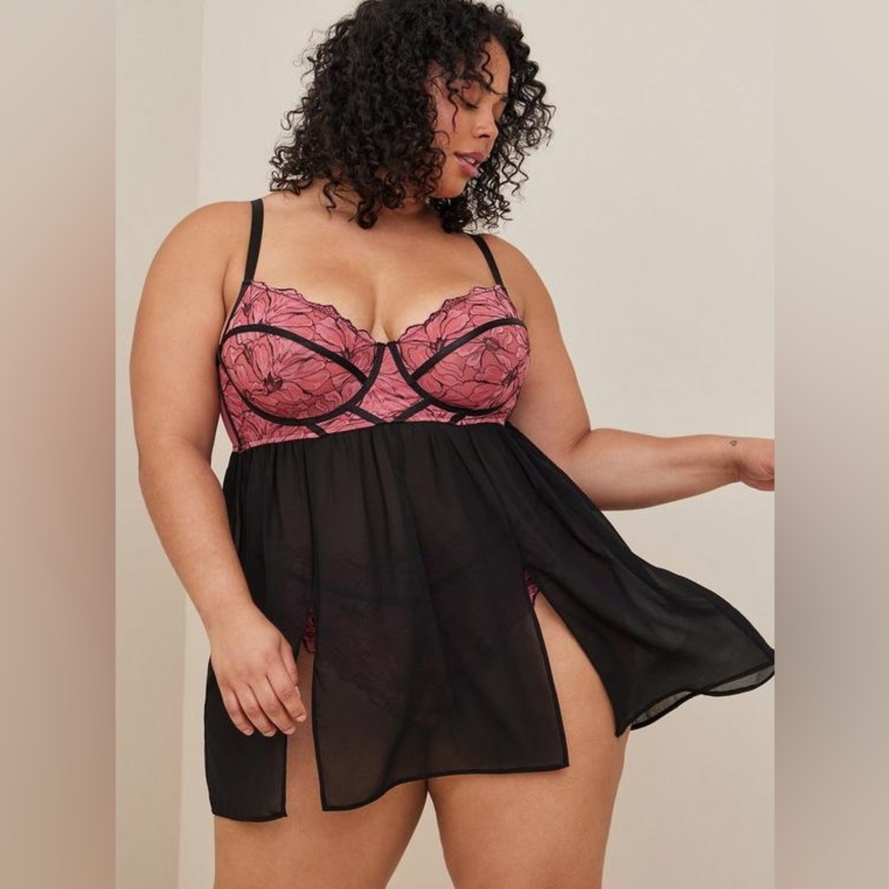 Torrid Bold Lace Floral Chemise
